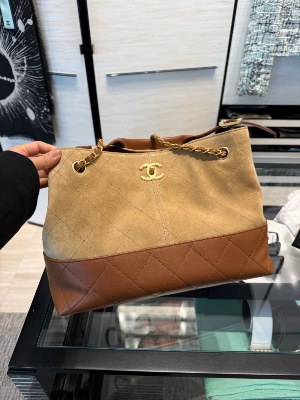 Classic CHANEL Bags: A Stylish and Versatile Choice for Elegance